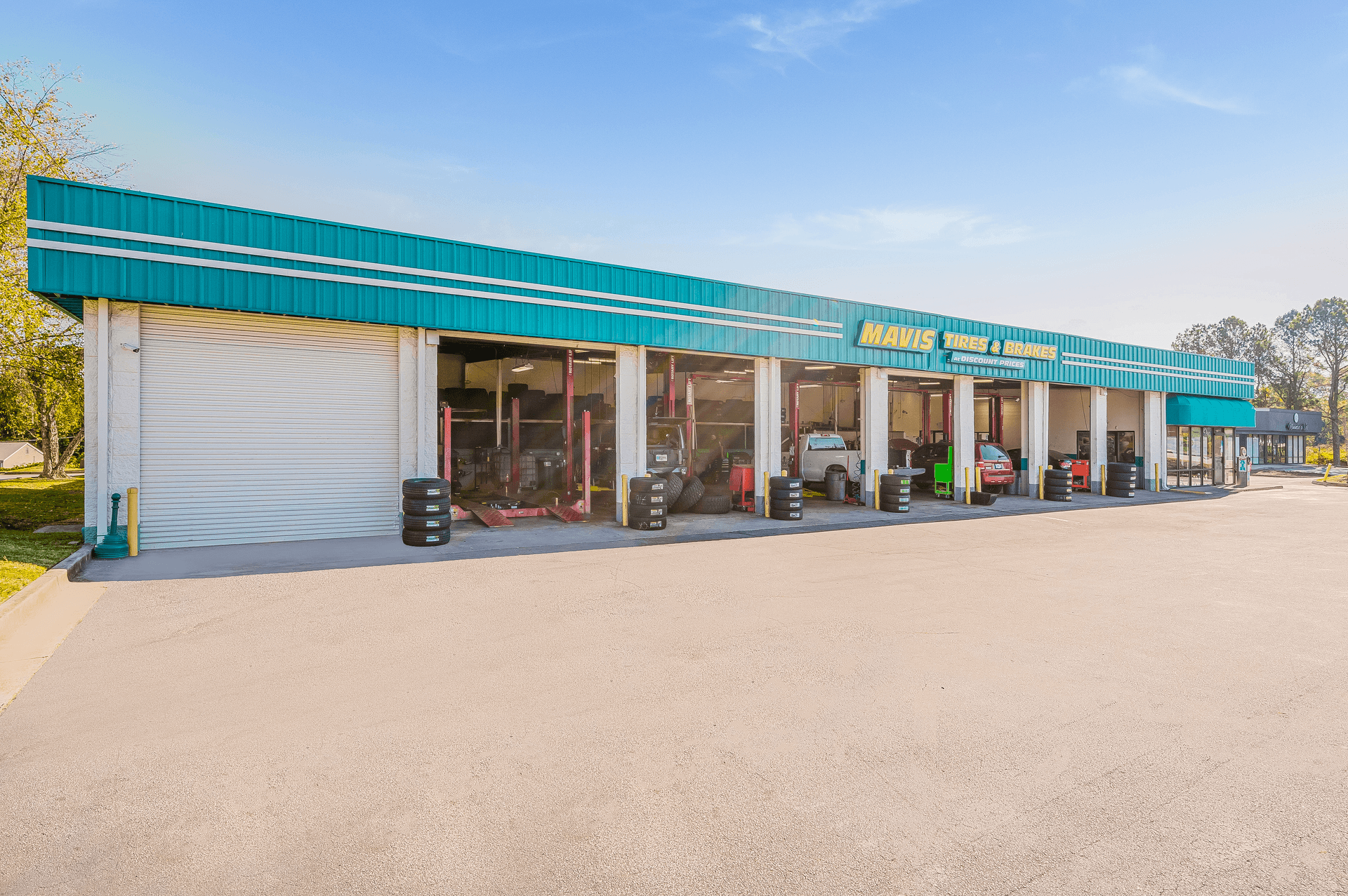 Store_175 Tire Shop & Auto Repair in Lawrenceville (Grayson hwy), Georgia