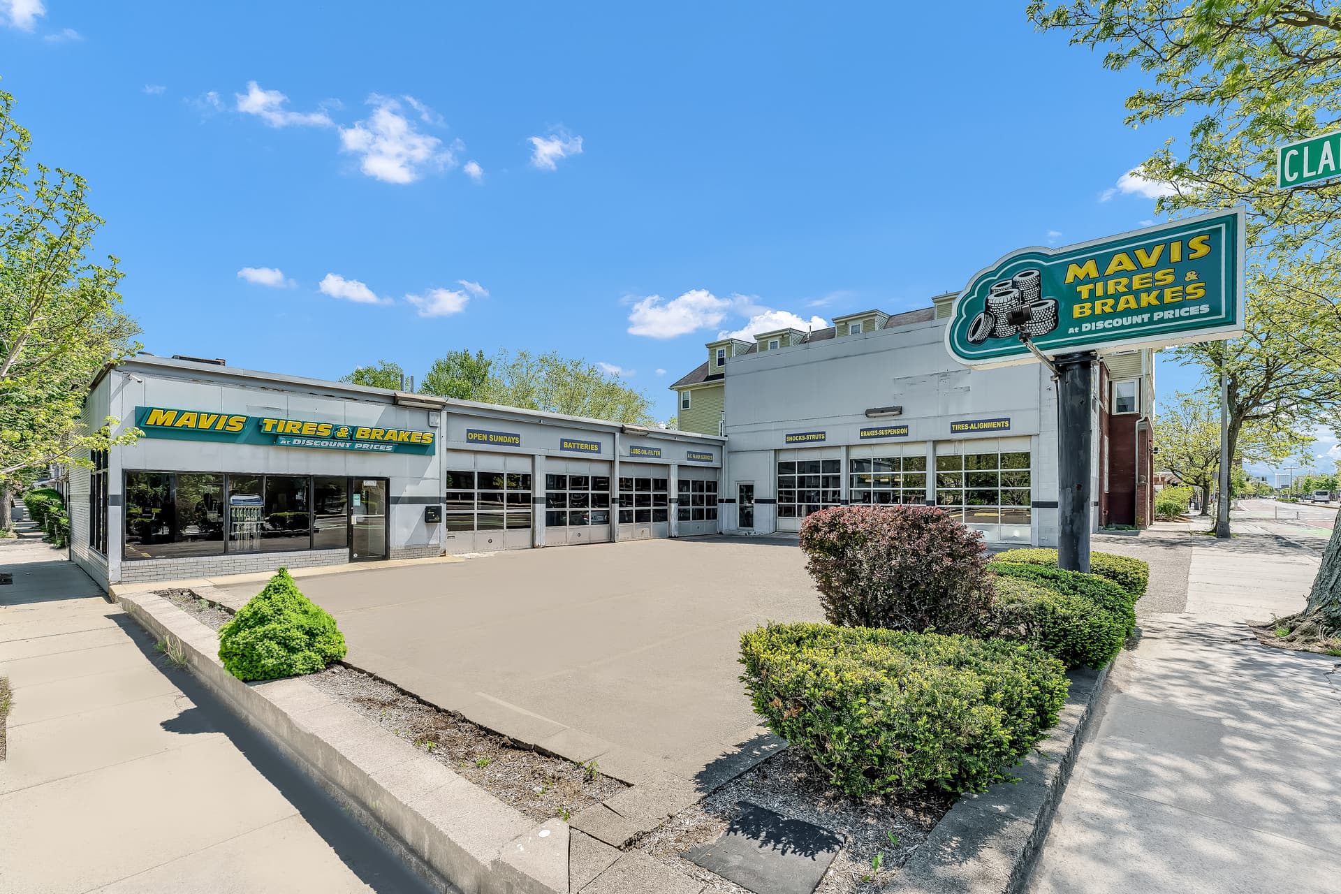 Store_1132 Tire Shop & Auto Repair in Cambridge, Massachusetts