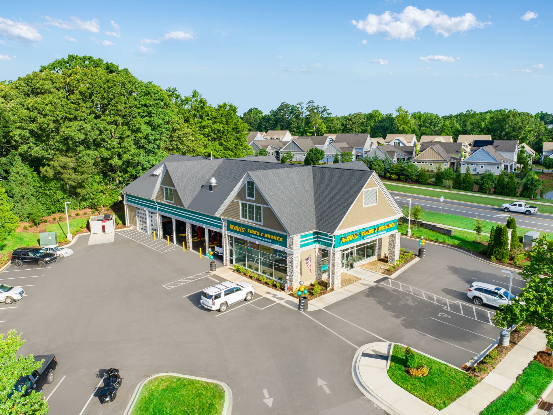 Store_2031 Tire Shop & Auto Repair in Matthews (Austin Village), North Carolina